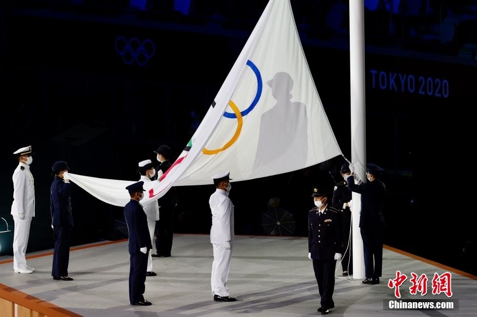 奥林匹克会旗，奥林匹克会旗五环旗的设计者是谁顾拜旦劳伦斯吗